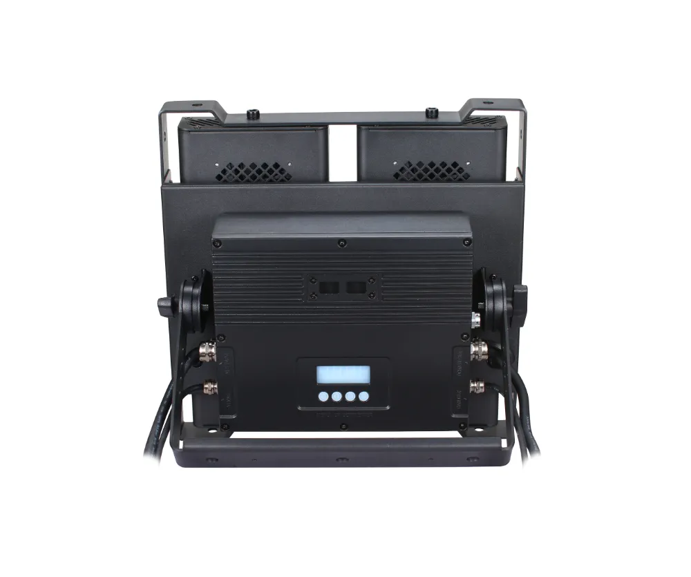 GW-Blinder L4 IP 4x200W COB LED Blinder